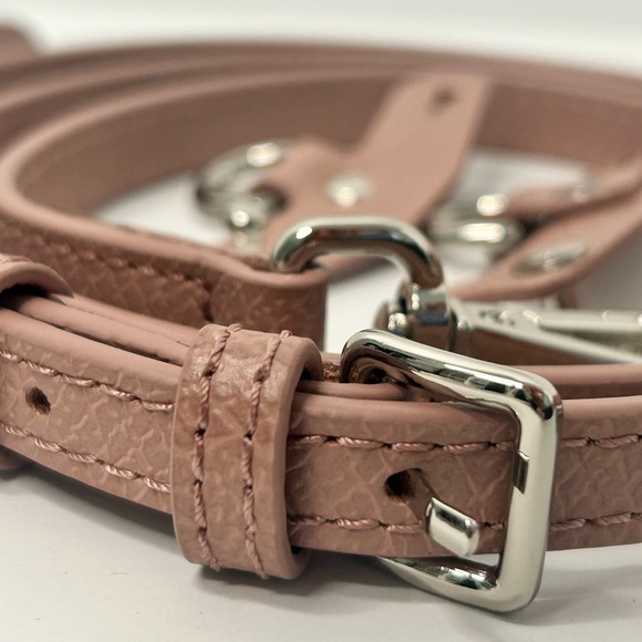 Crossbody leather strap set to transform bags or pouches, pink, silver hardware - Picture 3 of 11